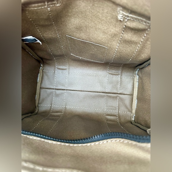 Marc Jacobs Small Traveller Canvas Tote Bag - Picture 7 of 16